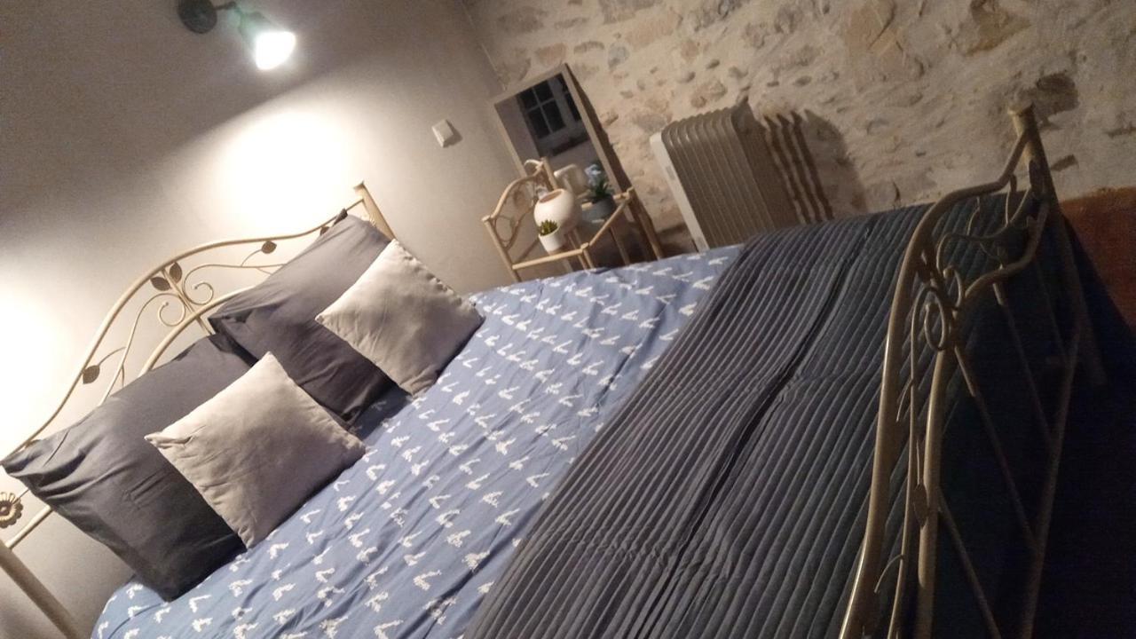 Bastanes Maison Grandes Chambres Avec Cuisine -Jardin -Terrasse-Bbq المظهر الخارجي الصورة
