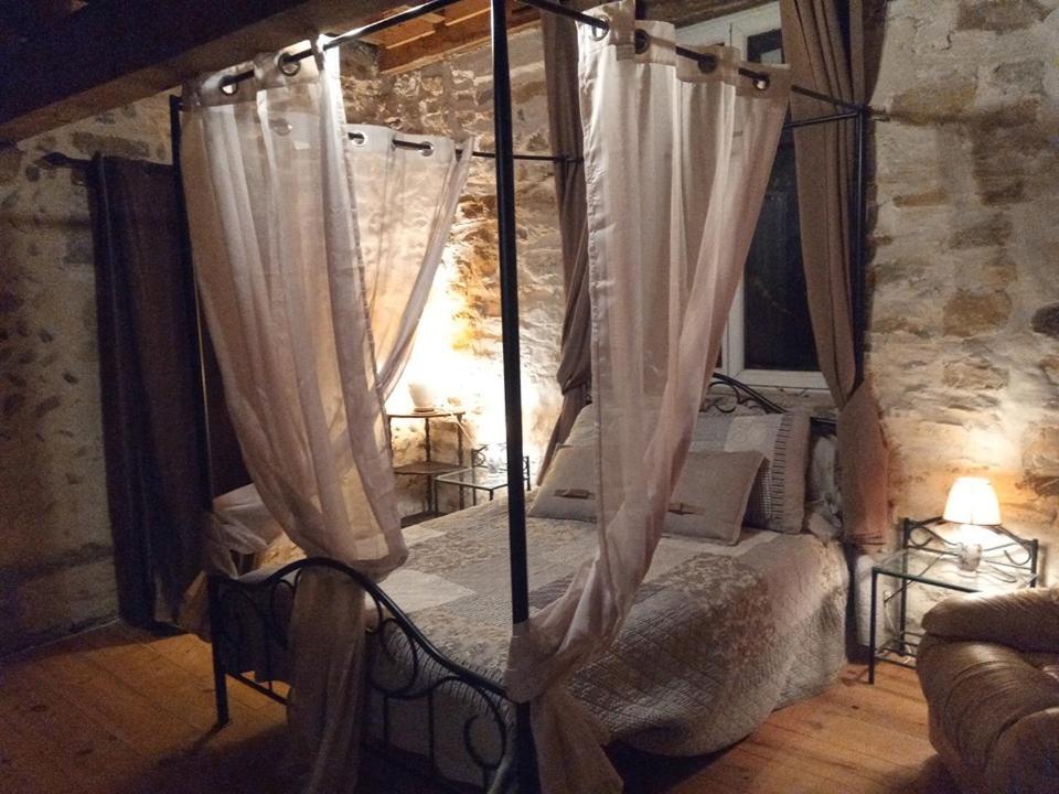 Bastanes Maison Grandes Chambres Avec Cuisine -Jardin -Terrasse-Bbq المظهر الخارجي الصورة